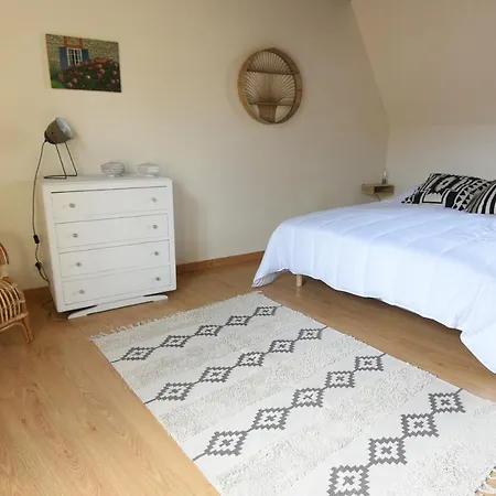 Les Falaises De L'estran *